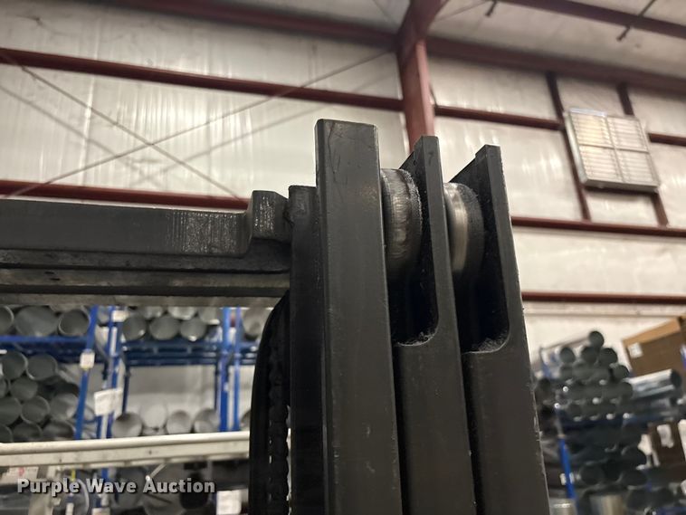 image for item EF1269 2017 UniCarriers CFS40 forklift
