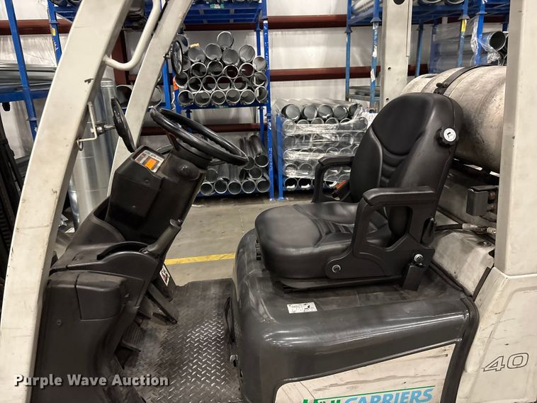image for item EF1269 2017 UniCarriers CFS40 forklift