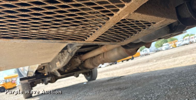 image for item EG6061 2012 Ford F550 Super Duty SuperCab flatbed pickup truck