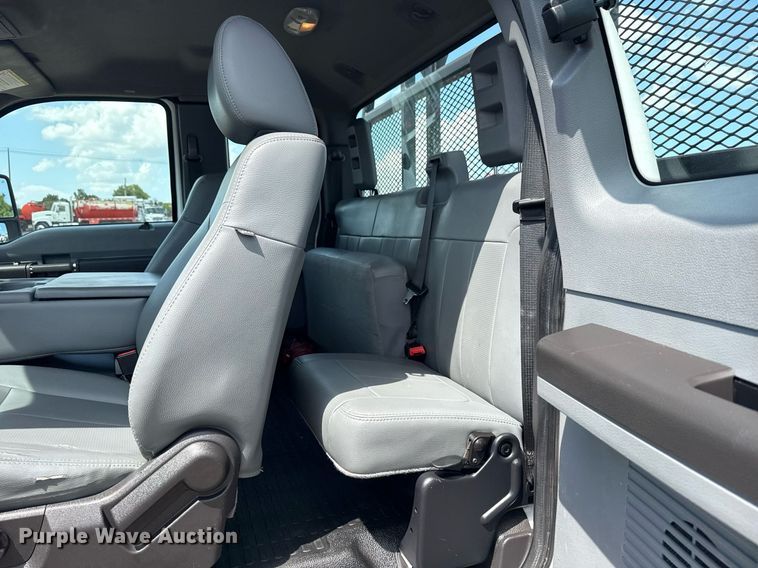 image for item EG6061 2012 Ford F550 Super Duty SuperCab flatbed pickup truck