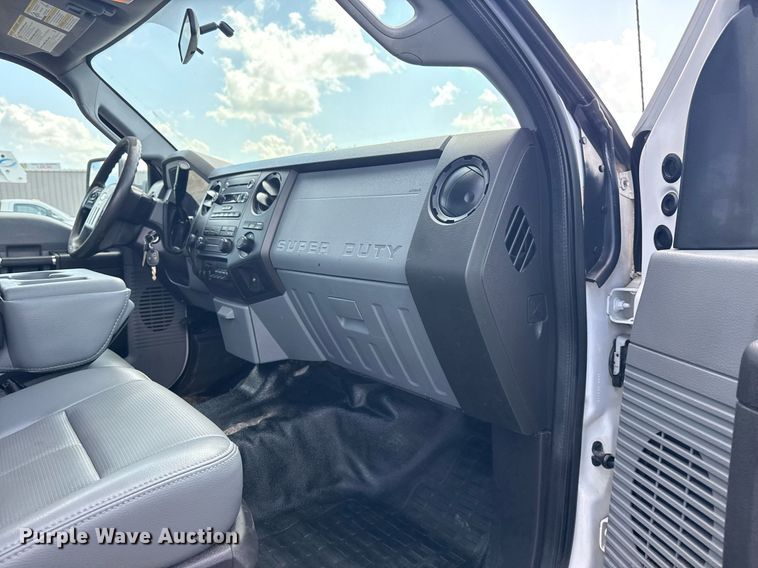 image for item EG6061 2012 Ford F550 Super Duty SuperCab flatbed pickup truck