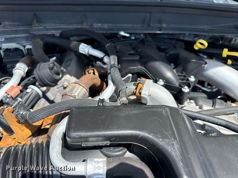 image for item EG6061 2012 Ford F550 Super Duty SuperCab flatbed pickup truck