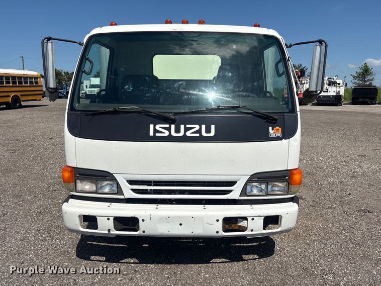 image for item EG9211 2000 Isuzu NPR refrigerated delivery truck