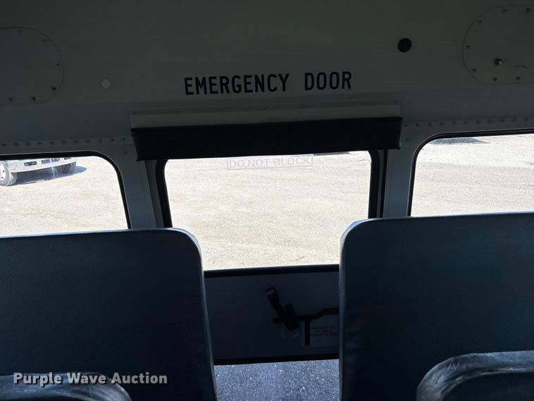 image for item EG9212 2011 Thomas Built MVP-EF school bus