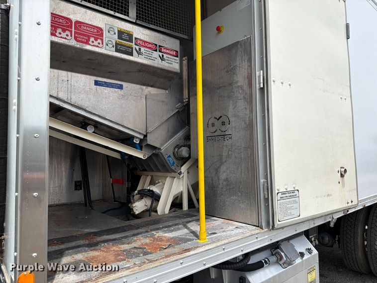 image for item EG9227 2014 Freightliner Business Class M2 paper shredder truck