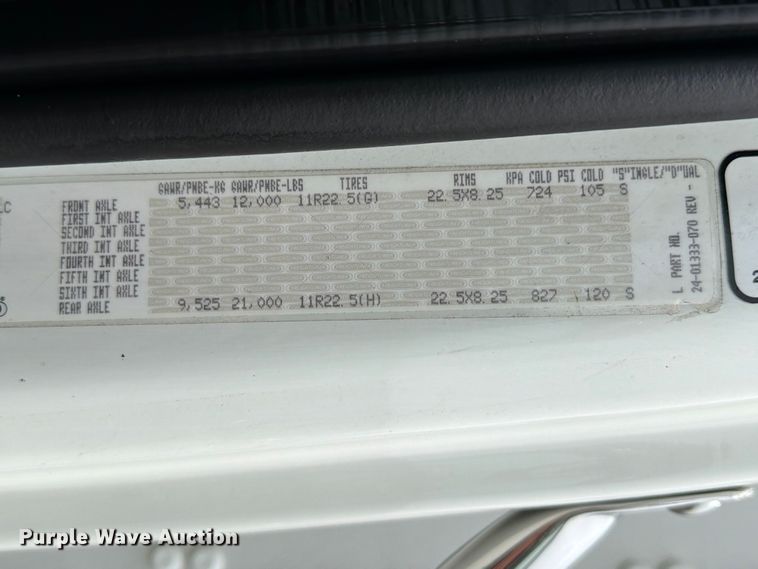 image for item EG9227 2014 Freightliner Business Class M2 paper shredder truck
