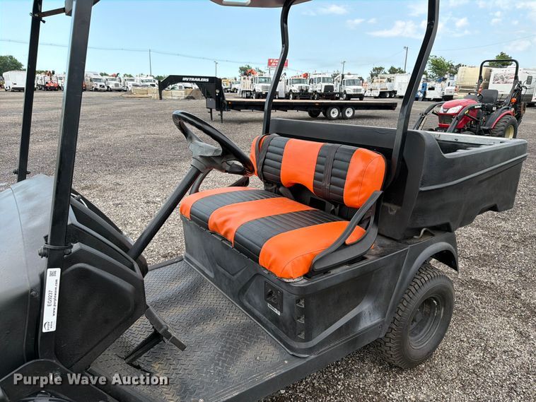 image for item EG9237 2022 Cushman Hauler 800X golf cart