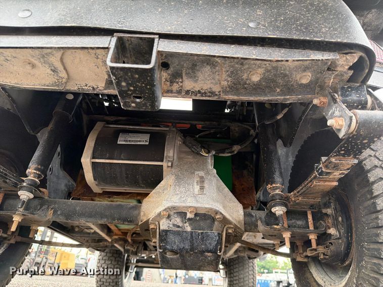 image for item EG9237 2022 Cushman Hauler 800X golf cart