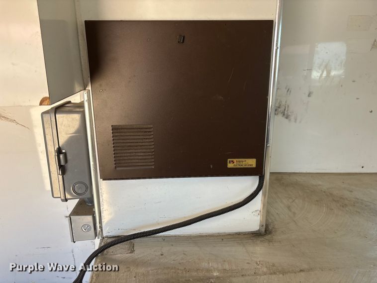 image for item EI5915 2008 Featherlite 1530 enclosed cargo trailer
