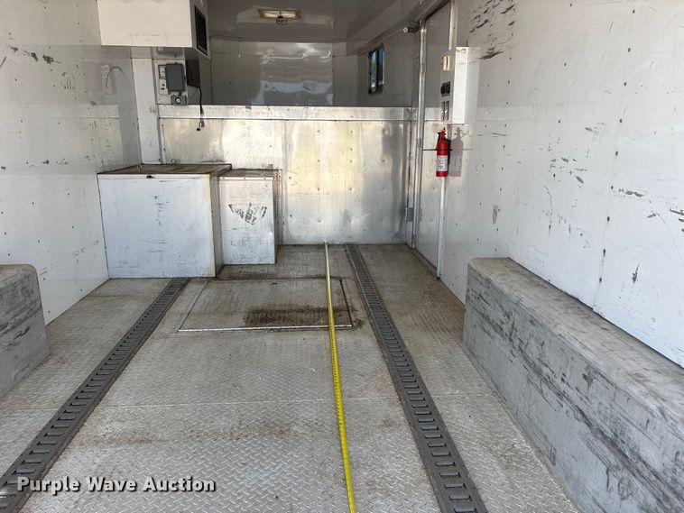 image for item EI5915 2008 Featherlite 1530 enclosed cargo trailer