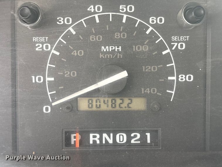 image for item EI5916 1996 Ford F250 pickup truck