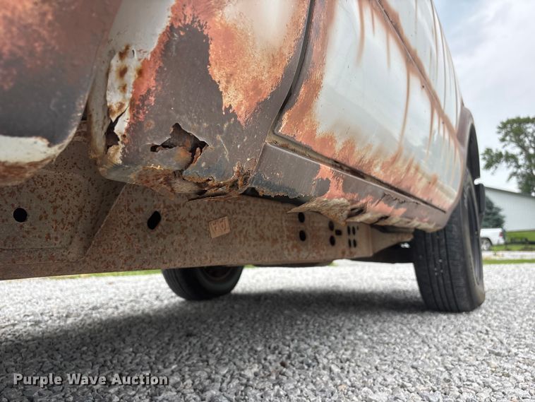 image for item EI5917 2001 Chevrolet S10 pickup truck
