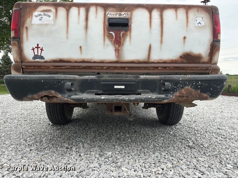image for item EI5917 2001 Chevrolet S10 pickup truck