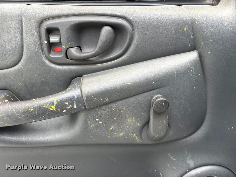 image for item EI5917 2001 Chevrolet S10 pickup truck