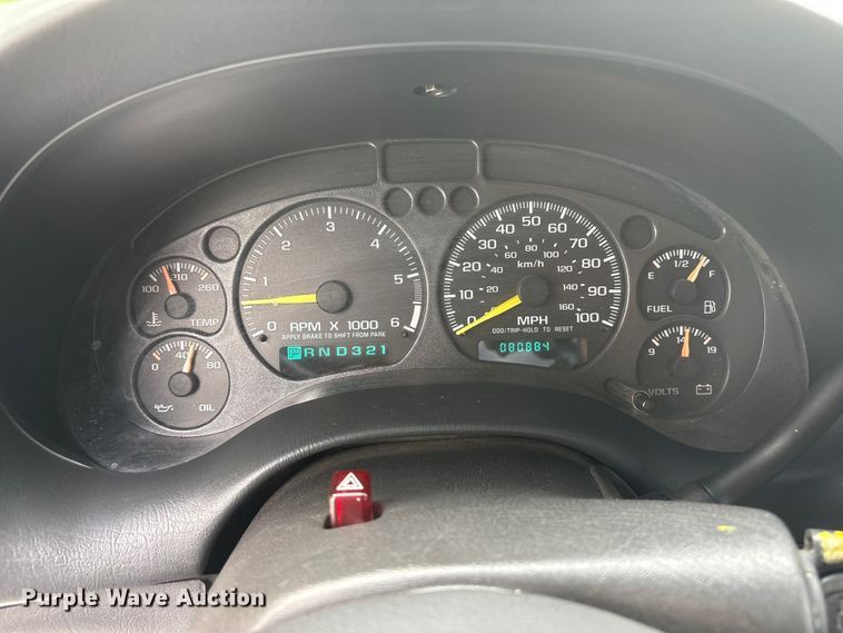 image for item EI5917 2001 Chevrolet S10 pickup truck