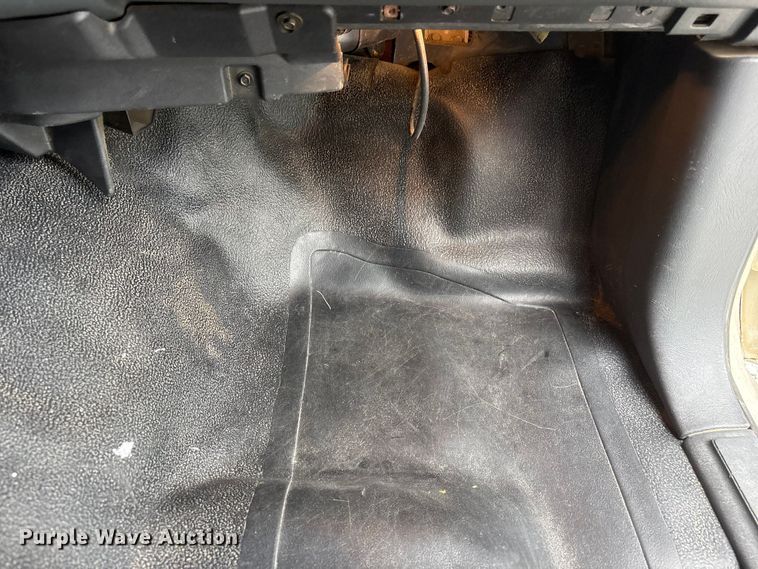 image for item EI5917 2001 Chevrolet S10 pickup truck