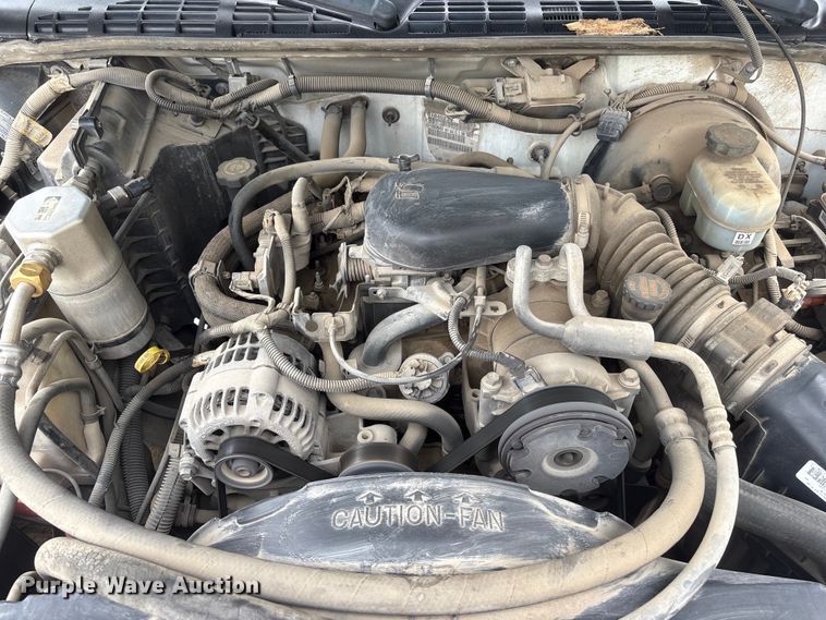image for item EI5917 2001 Chevrolet S10 pickup truck