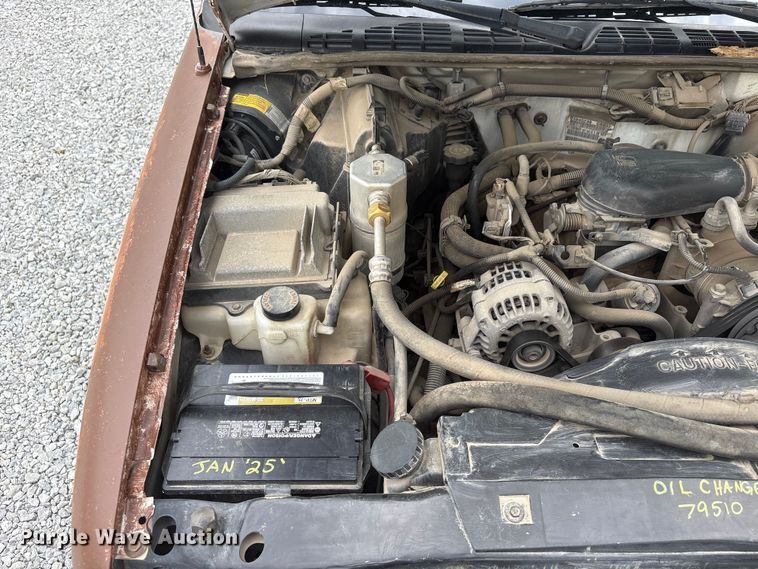 image for item EI5917 2001 Chevrolet S10 pickup truck