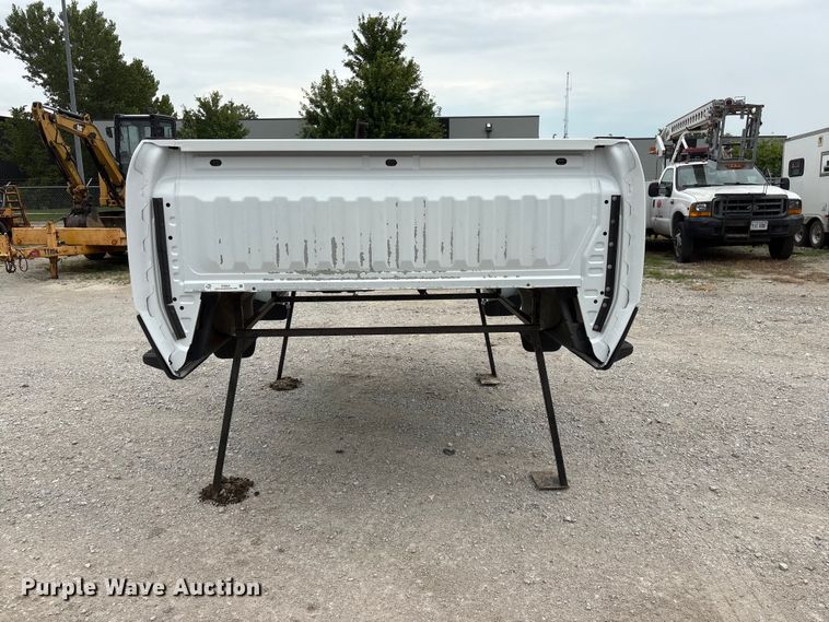image for item EI5922 Pickup truck bed