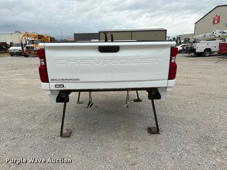 image for item EI5922 Pickup truck bed