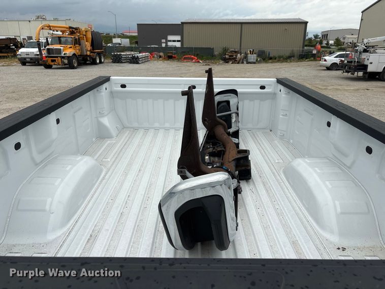 image for item EI5922 Pickup truck bed