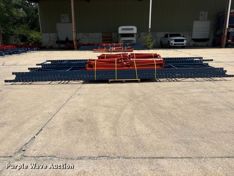 image for item EI5926 Pallet racking