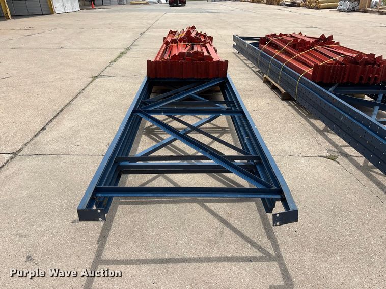 image for item EI5927 Pallet racking