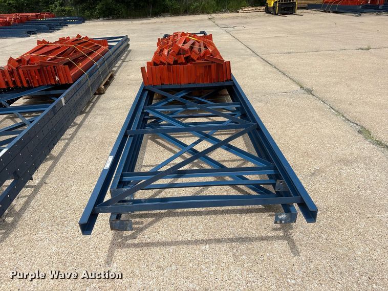 image for item EI5927 Pallet racking