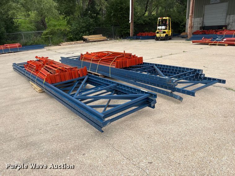image for item EI5928 Pallet racking