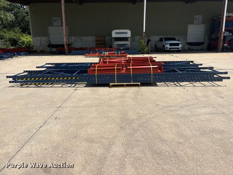 image for item EI5929 Pallet racking
