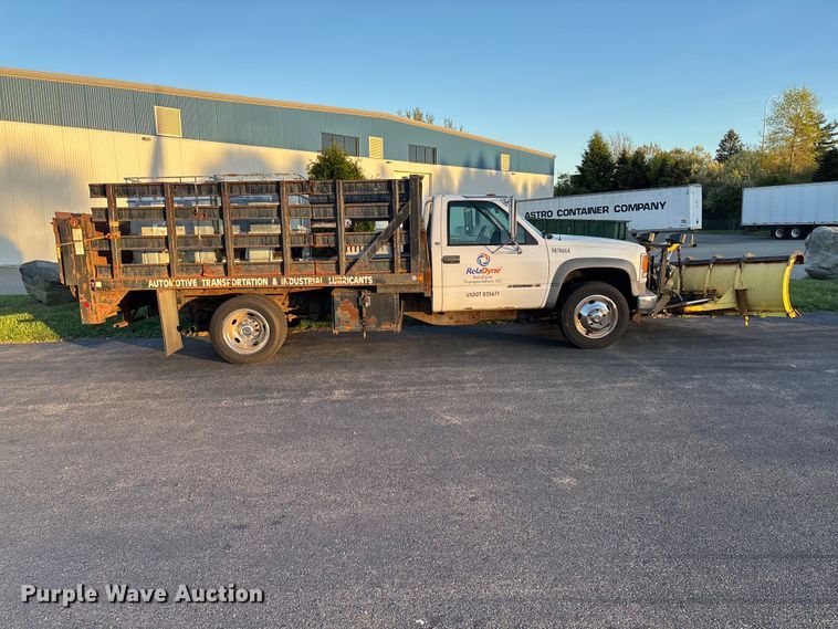 image for item EM0117 1998 Chevrolet Silverado 3500HD flatbed pickup truck