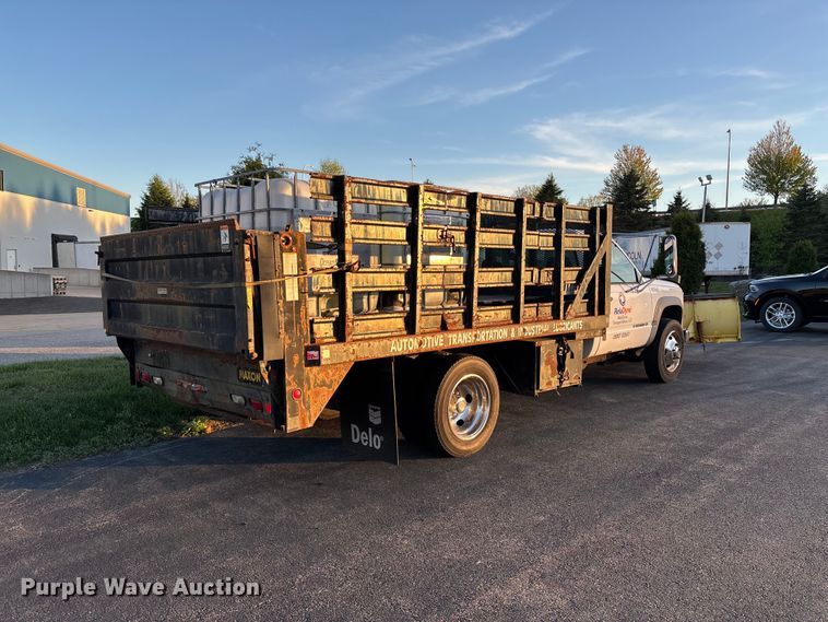 image for item EM0117 1998 Chevrolet Silverado 3500HD flatbed pickup truck
