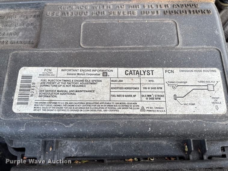 image for item EM0117 1998 Chevrolet Silverado 3500HD flatbed pickup truck