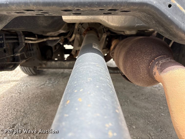 image for item EN0386 2020 Ford F550 Super Duty truck cab and chassis