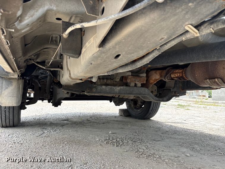 image for item EN0386 2020 Ford F550 Super Duty truck cab and chassis