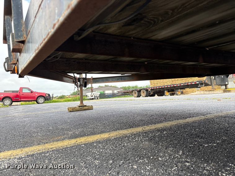 image for item EO4353 2007 Starlite utility trailer
