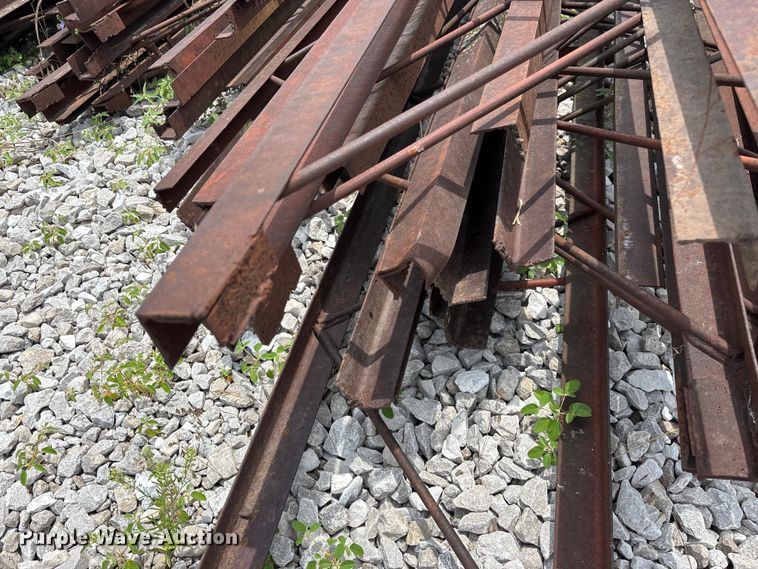 image for item EO4355 Building materials