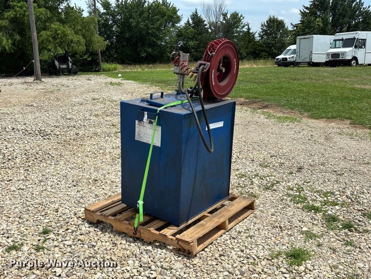 image for item EO4369 Bulk oil tank