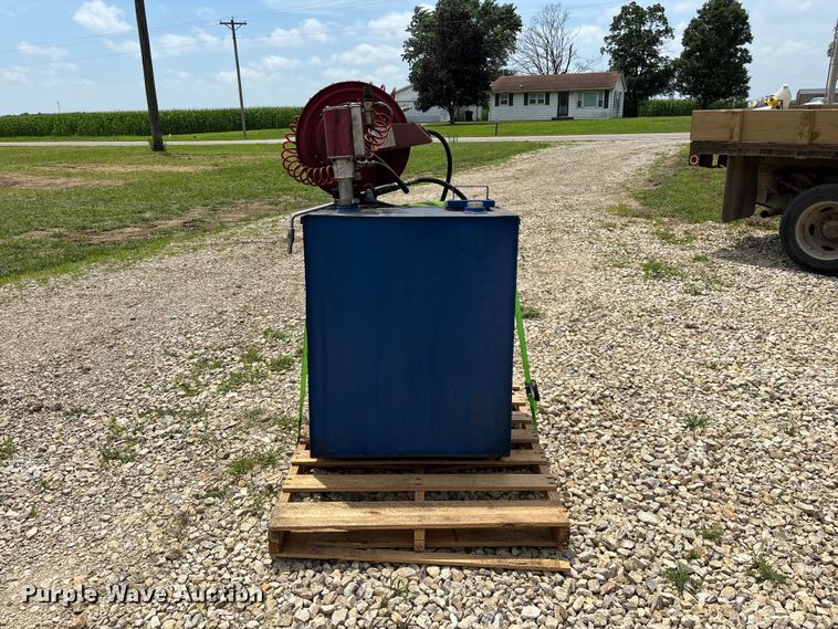 image for item EO4369 Bulk oil tank