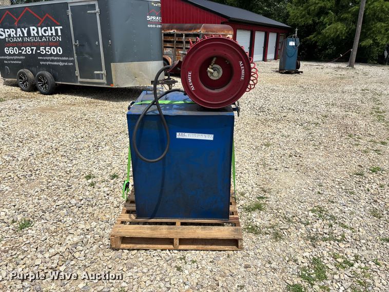 image for item EO4369 Bulk oil tank