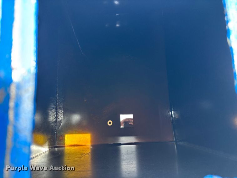 image for item EO4369 Bulk oil tank