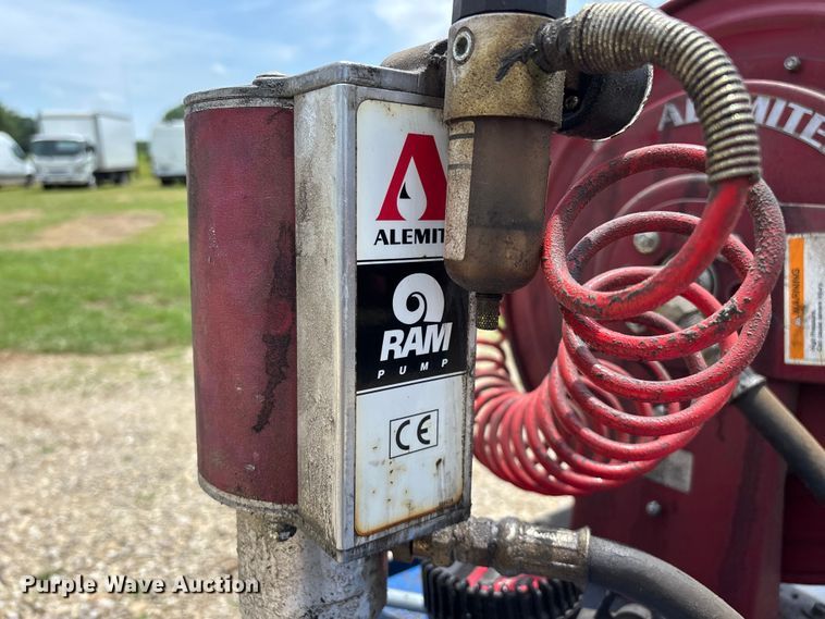 image for item EO4369 Bulk oil tank