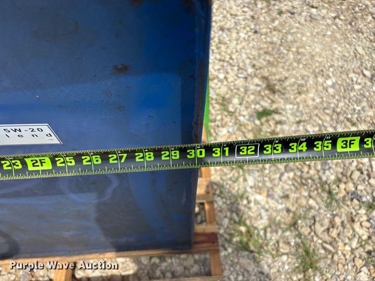 image for item EO4369 Bulk oil tank