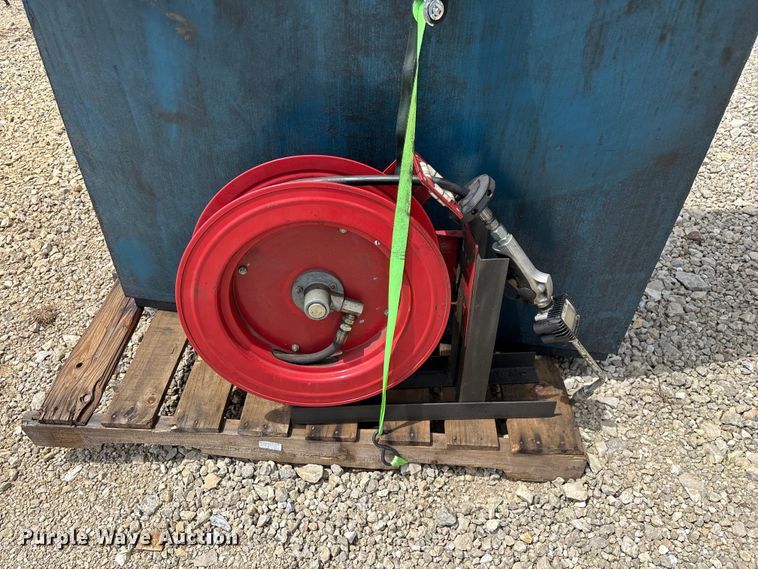 image for item EO4370 Bulk oil tank
