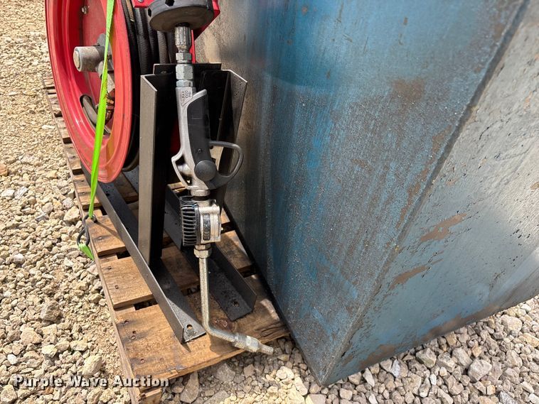 image for item EO4370 Bulk oil tank