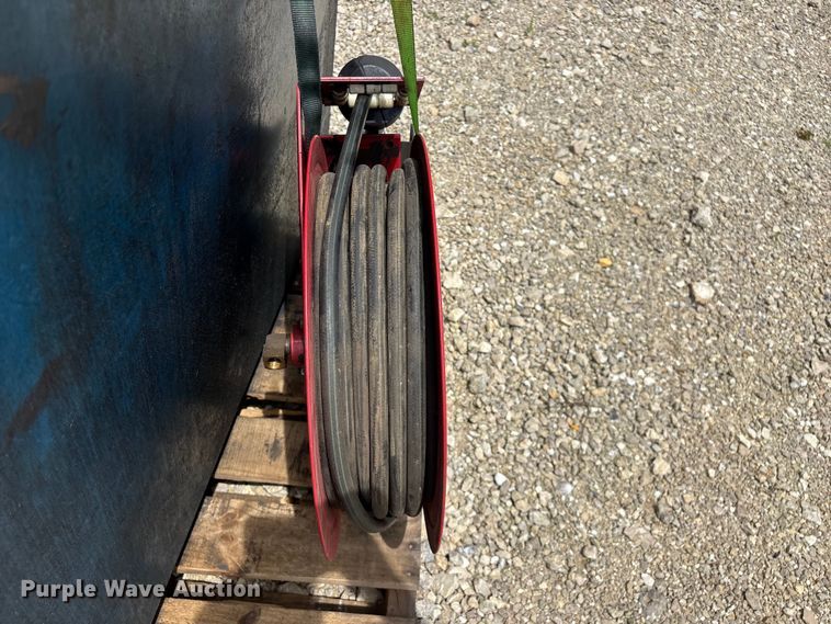 image for item EO4370 Bulk oil tank