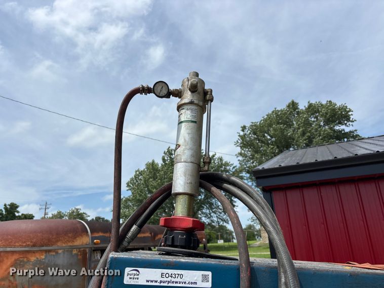 image for item EO4370 Bulk oil tank
