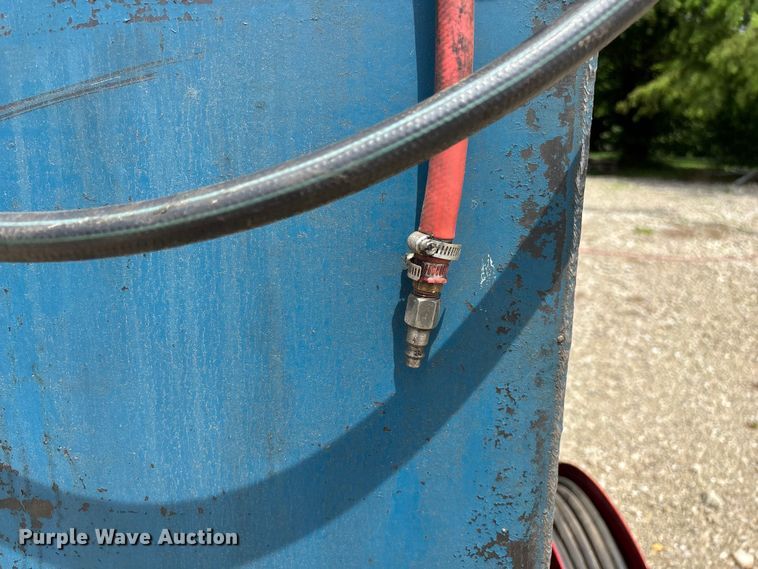image for item EO4370 Bulk oil tank