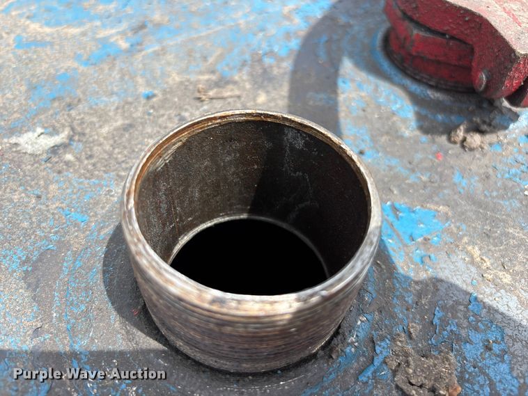 image for item EO4370 Bulk oil tank