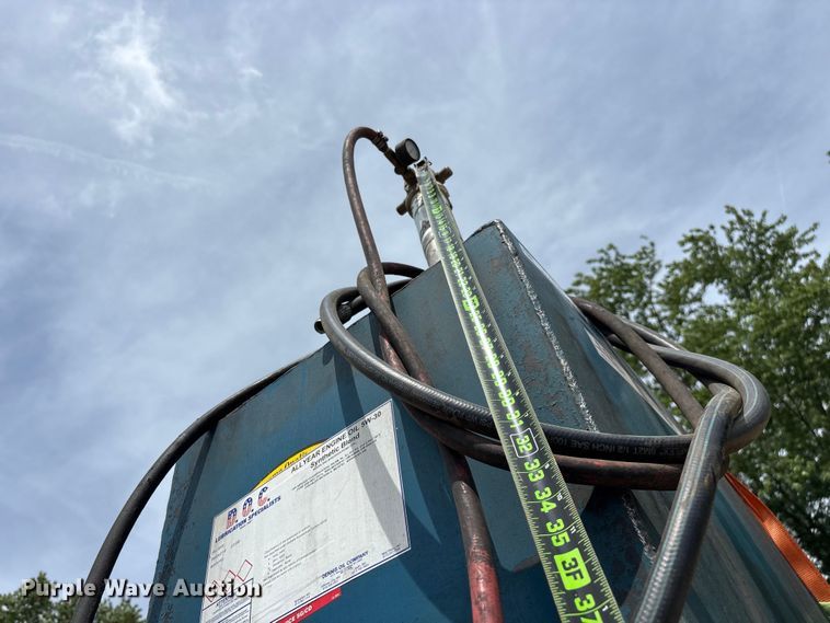 image for item EO4370 Bulk oil tank